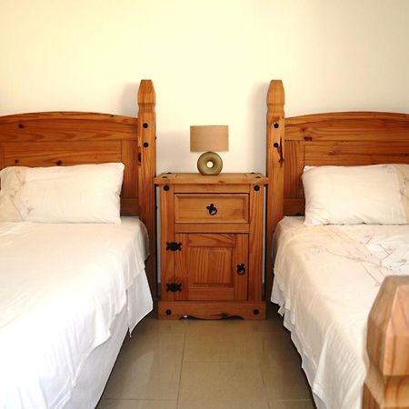 Top Floor, 2 Bedroom Apartment Vanessa D204, Free Wifi, Village View Peyia Extérieur photo