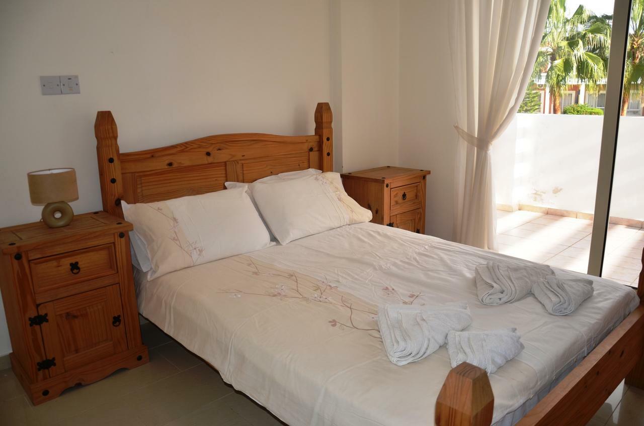 Top Floor, 2 Bedroom Apartment Vanessa D204, Free Wifi, Village View Peyia Chambre photo