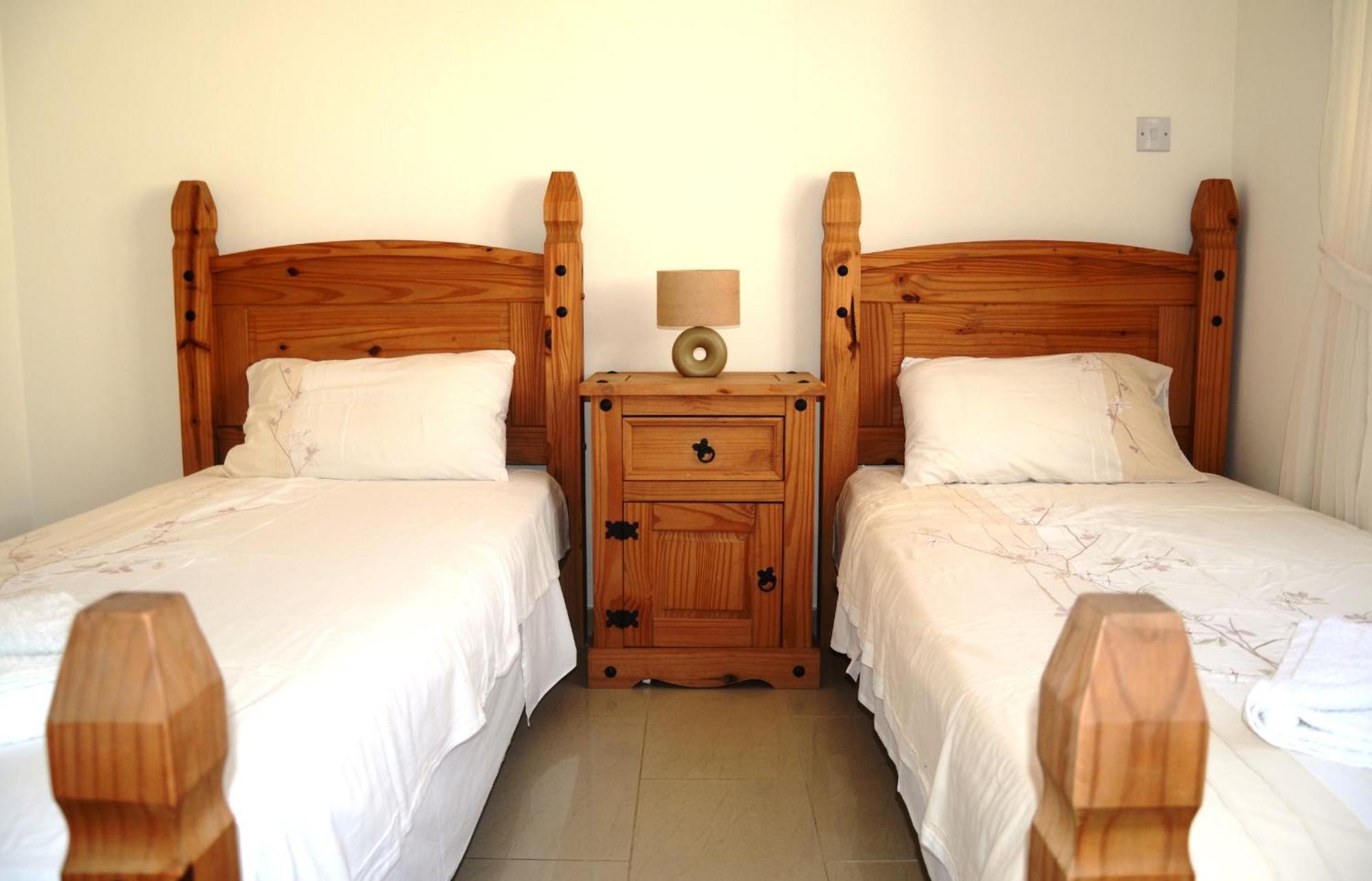 Top Floor, 2 Bedroom Apartment Vanessa D204, Free Wifi, Village View Peyia Extérieur photo