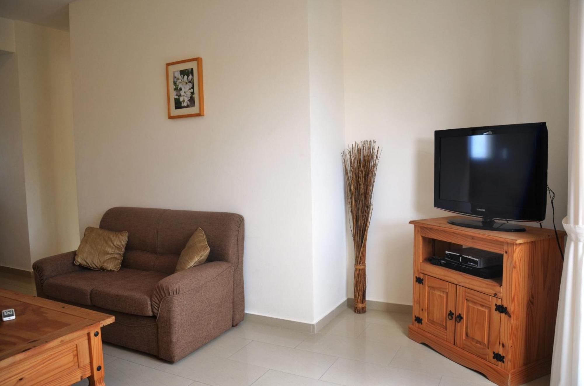 Top Floor, 2 Bedroom Apartment Vanessa D204, Free Wifi, Village View Peyia Extérieur photo
