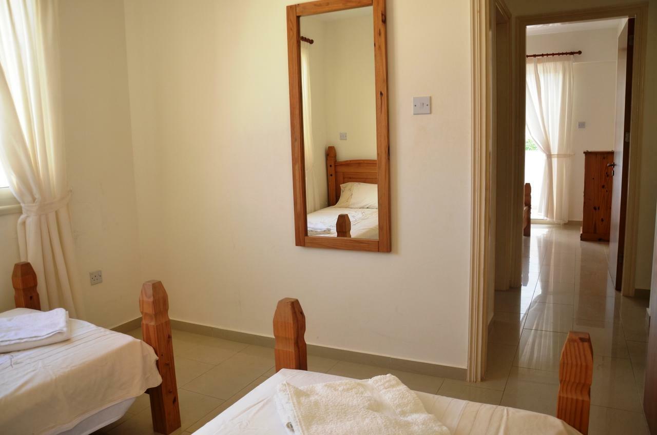 Top Floor, 2 Bedroom Apartment Vanessa D204, Free Wifi, Village View Peyia Chambre photo
