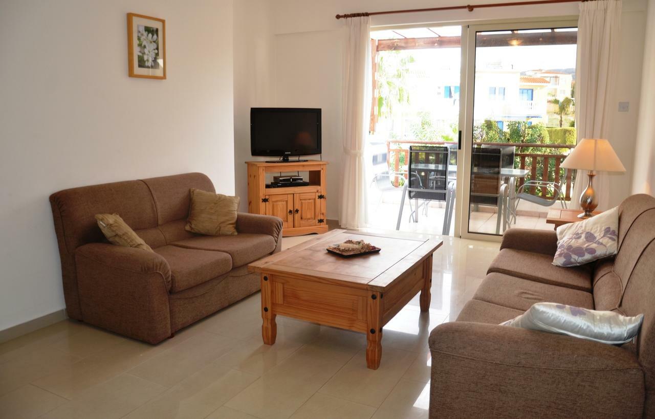 Top Floor, 2 Bedroom Apartment Vanessa D204, Free Wifi, Village View Peyia Chambre photo