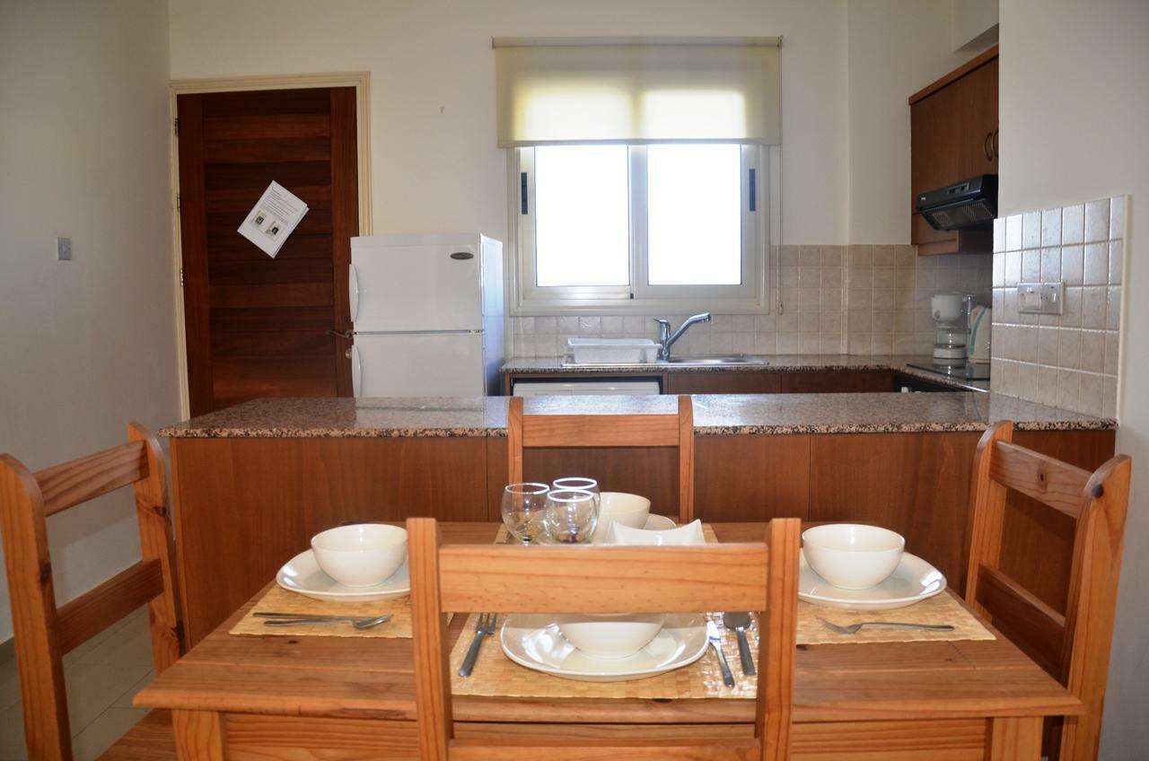 Top Floor, 2 Bedroom Apartment Vanessa D204, Free Wifi, Village View Peyia Chambre photo