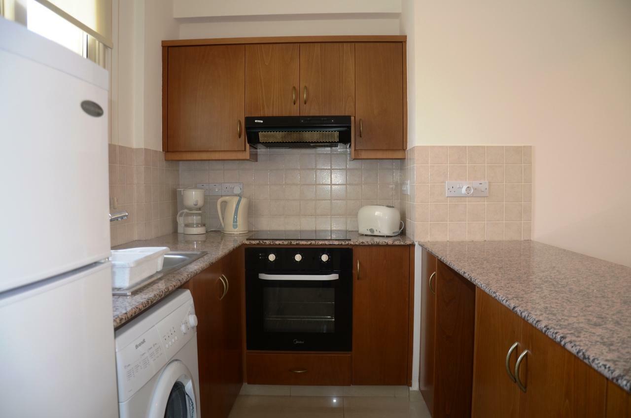 Top Floor, 2 Bedroom Apartment Vanessa D204, Free Wifi, Village View Peyia Chambre photo