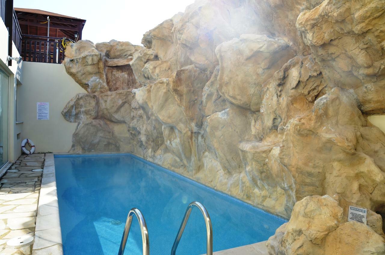Top Floor, 2 Bedroom Apartment Vanessa D204, Free Wifi, Village View Peyia Extérieur photo